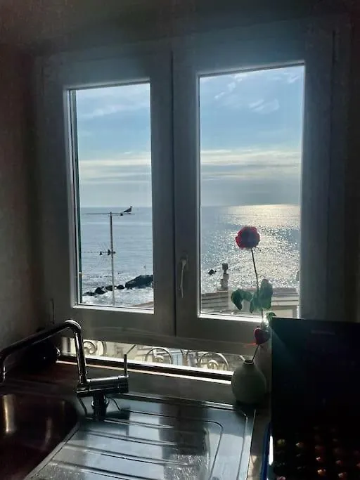 Moonlight In Boccadasse Apartment Genoa 0*,